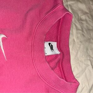 Nike Women's Pink Oversized Cropped Crewneck Sweatshirt
